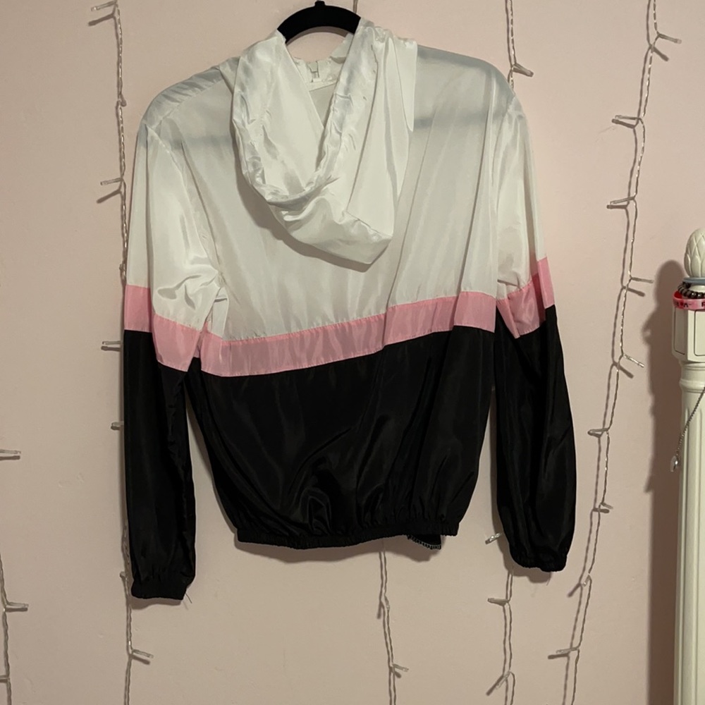 Windbreaker - Picture 2 of 2